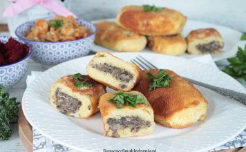 kotlety ziemniaczane faszerowane pieczarkami