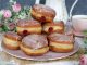 pączki z dżemem wiśniowym
