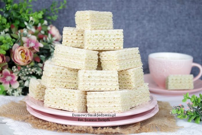 wafelki_galareta_mleko